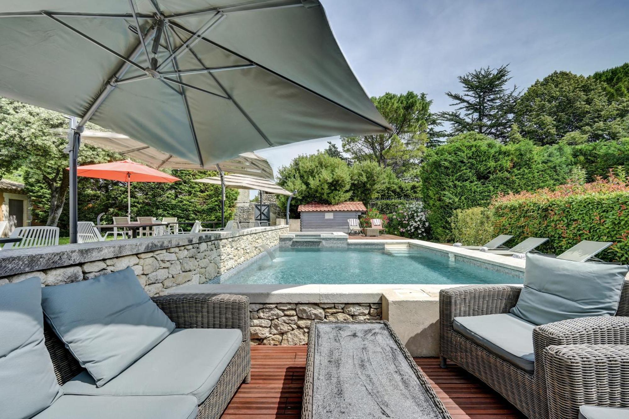 La Belle Vie Hotel Saint-Hilaire-d'Ozilhan Bagian luar foto