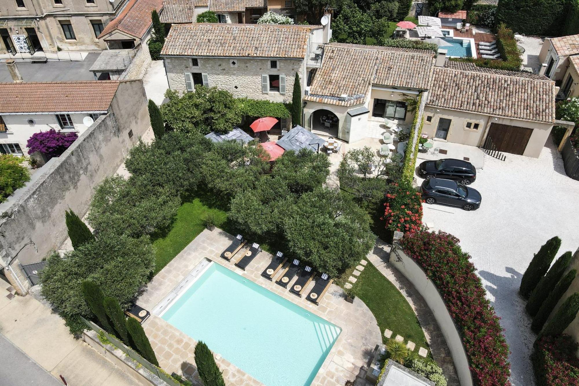 La Belle Vie Hotel Saint-Hilaire-d'Ozilhan Bagian luar foto