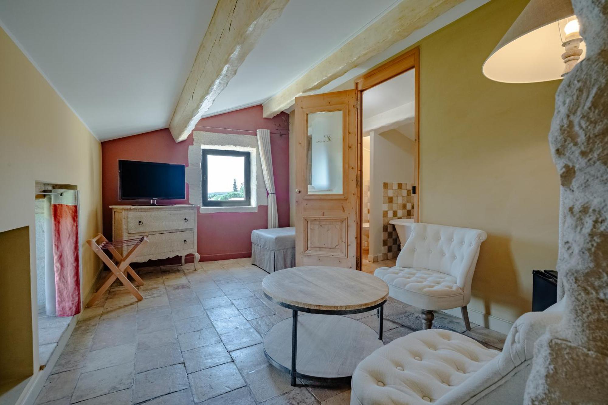 La Belle Vie Hotel Saint-Hilaire-d'Ozilhan Bagian luar foto