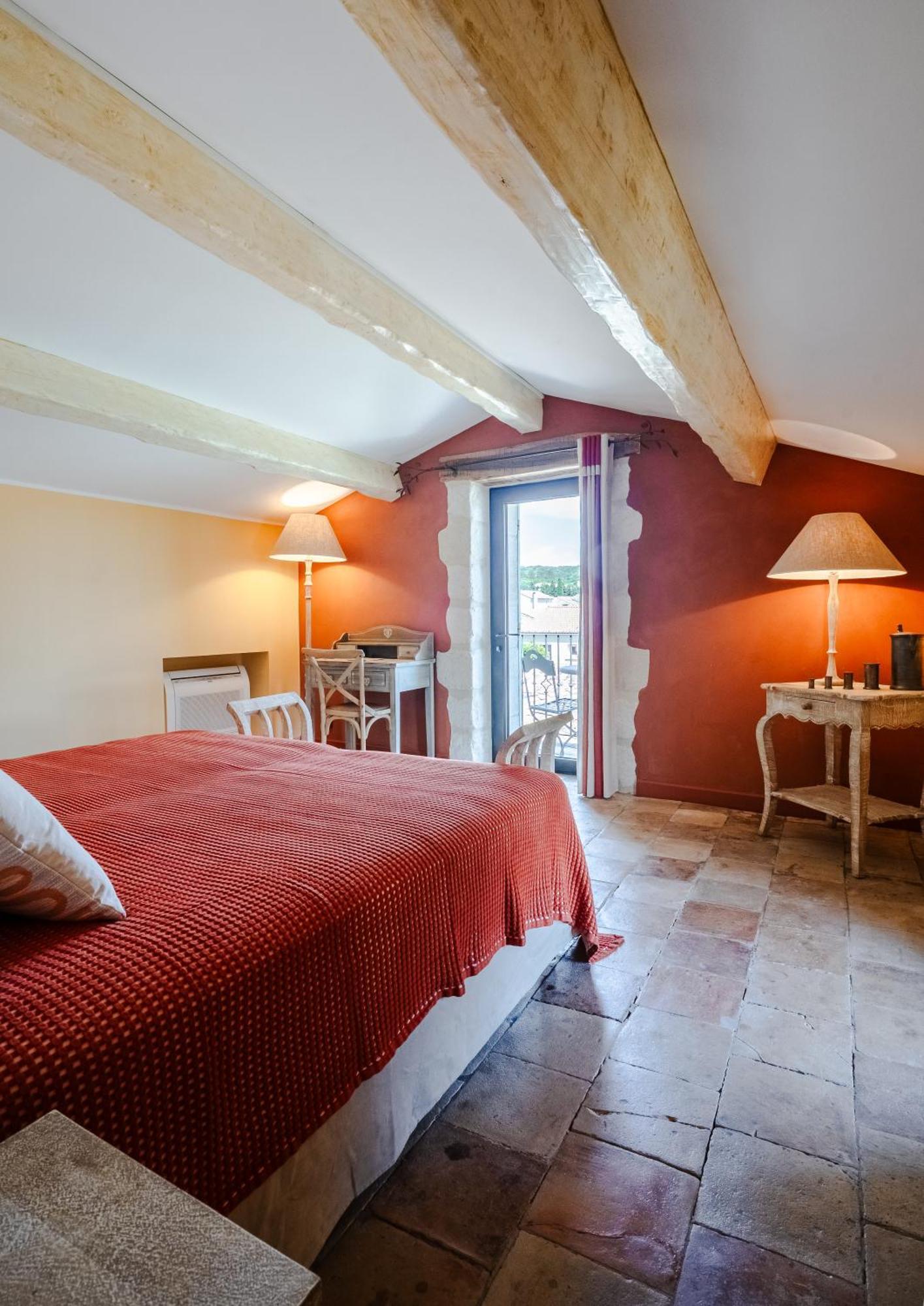 La Belle Vie Hotel Saint-Hilaire-d'Ozilhan Bagian luar foto